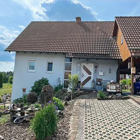 Apartamento Rhoen Mit Terrasse Im Gruenen